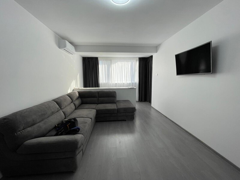 Campia Libertatii, parc IOR, 2 bai, 2 balcoane
