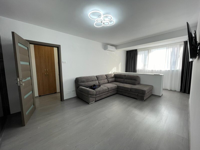 Campia Libertatii, parc IOR, 2 bai, 2 balcoane