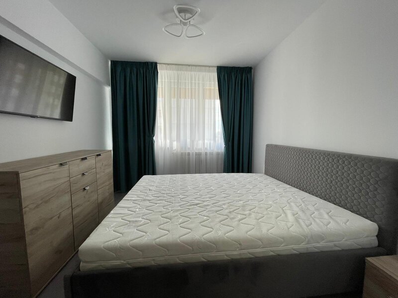 Campia Libertatii, parc IOR, 2 bai, 2 balcoane